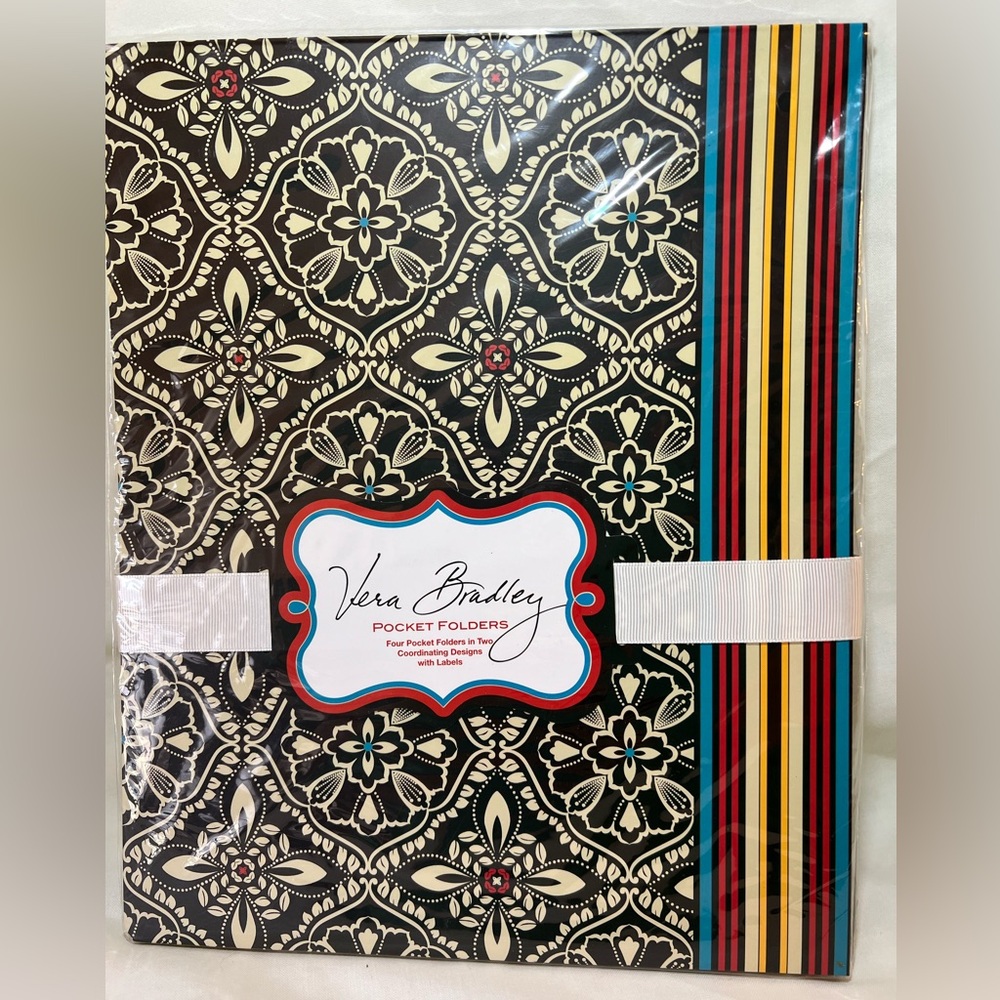 New in Package! Vera Bradley Set of 4 Folders Barcelona